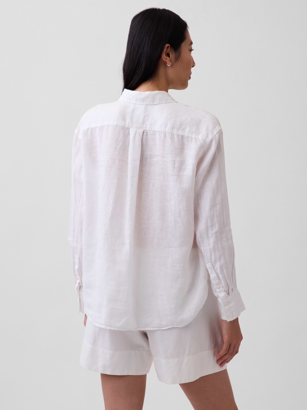 GAP 100% Linen Relaxed Button-Down Shirt - Picture 2 of 4